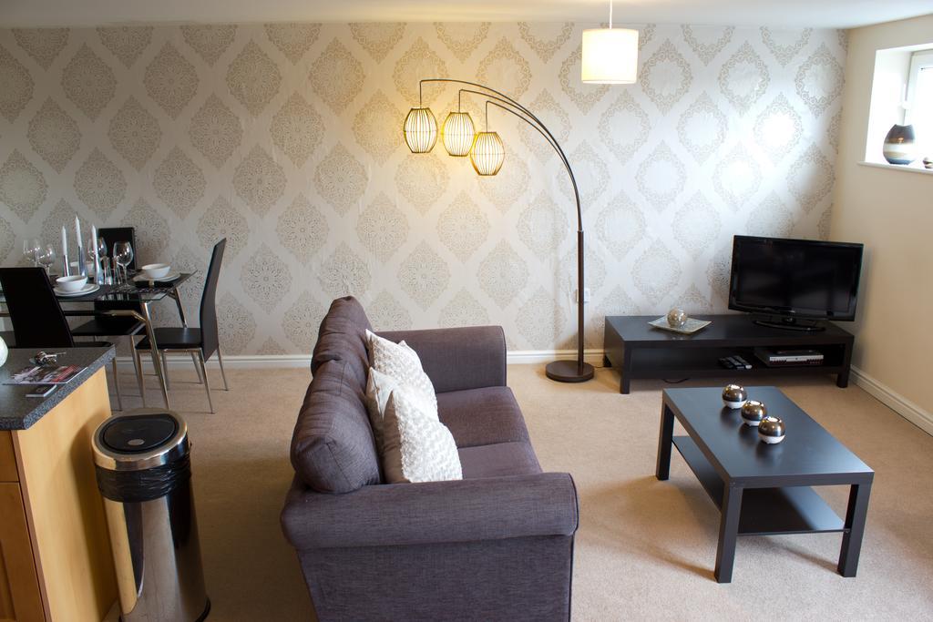 The Lindley Suite - Simple2Let Serviced Apartments Huddersfield Room photo